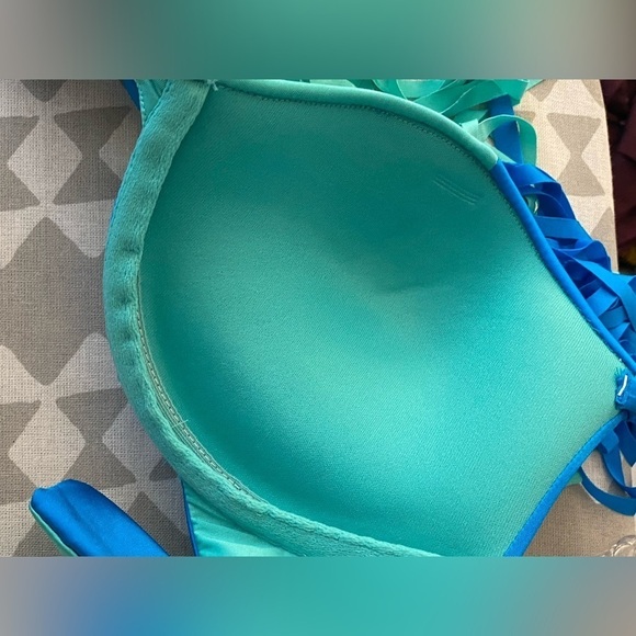 A. Che Fringe Underwire Bikini Top Size 32D NWT - Picture 10 of 11